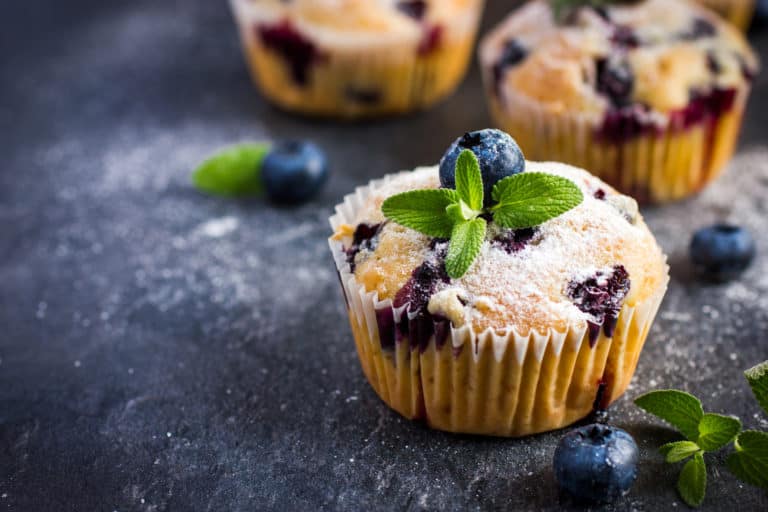 Lecker Low Carb Blaubeer Muffins aus Mandelmehl